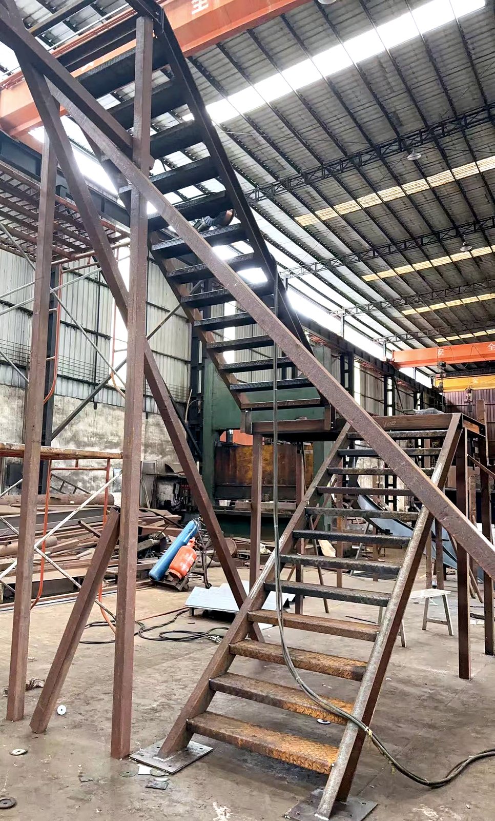 Steel staircase supply — The Hong Kong Polytechnic University