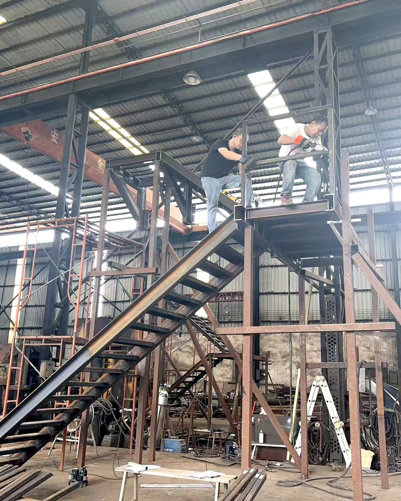香港理工大學 · 鋼樓梯工廠預拼