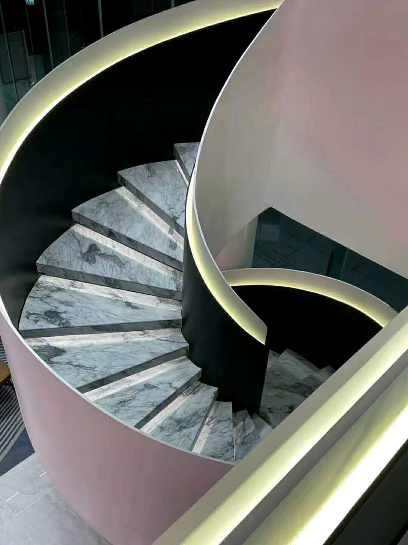 Helical staircase, sales centre — Nancheng, Dongguan