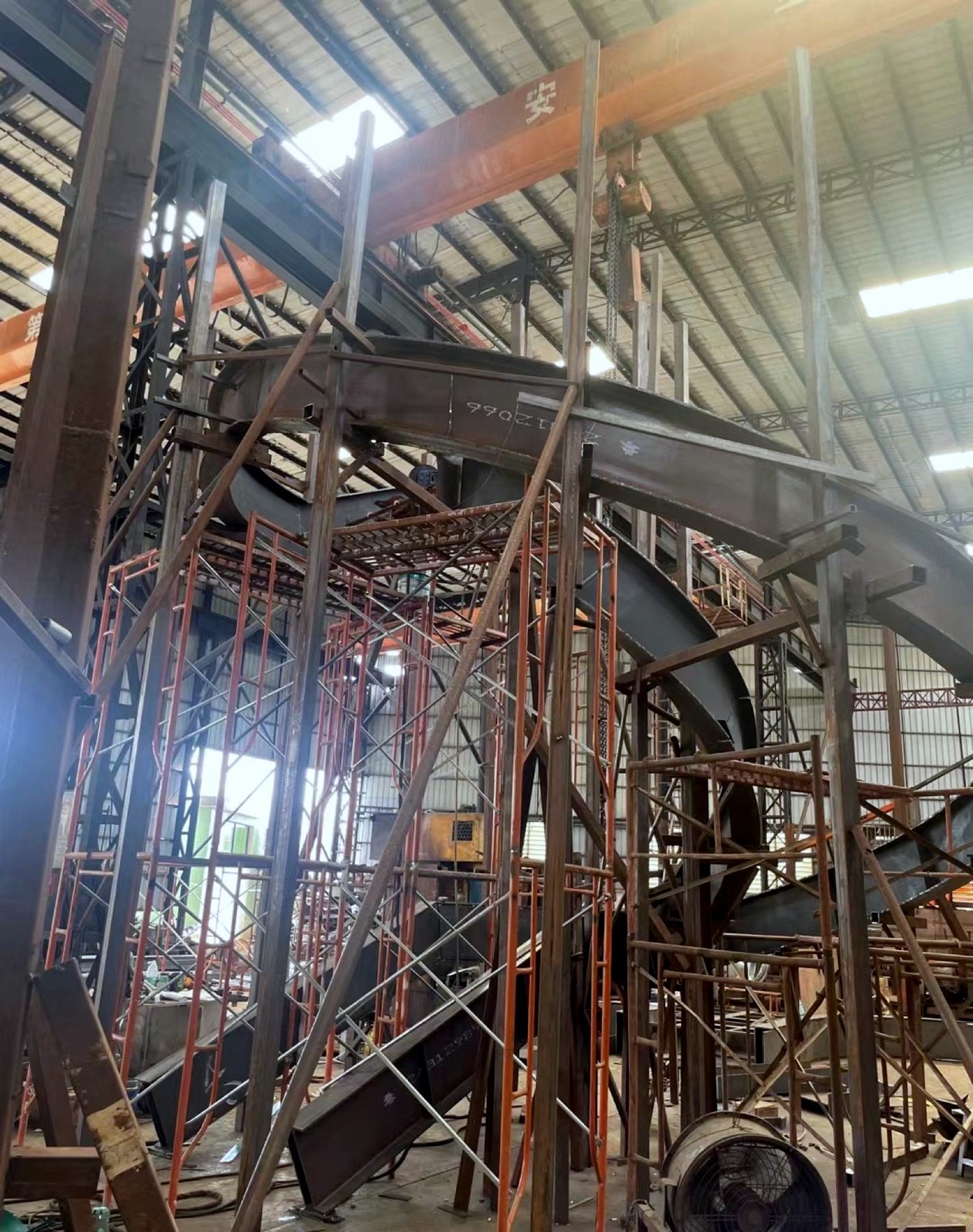 Twisted I-section staircase — workshop fabrication